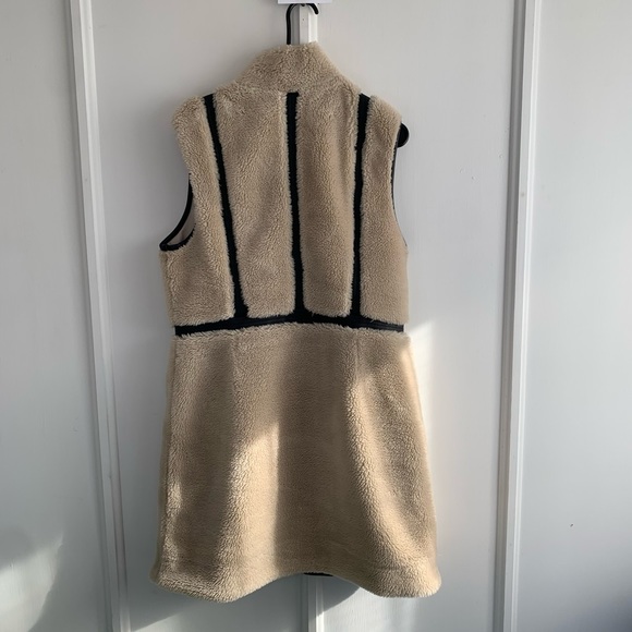 nic + zoe sherpa and leather vest. - Picture 2 of 4